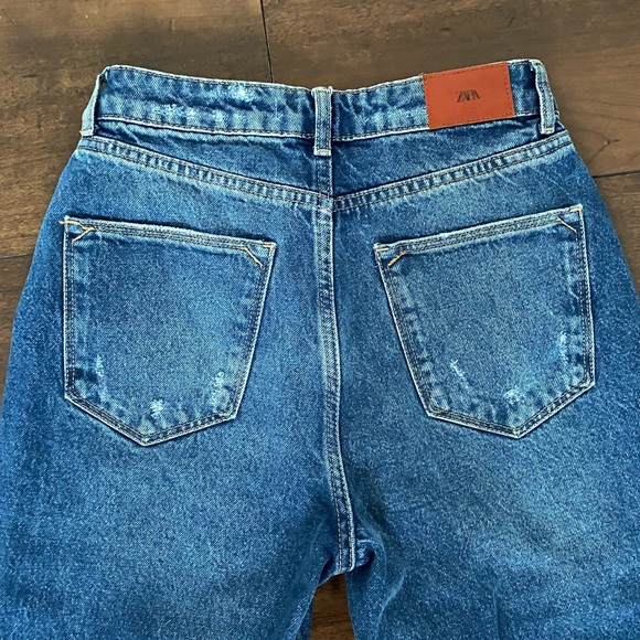 ZARA Dark Wash Mom Jeans - Picture 5 of 6